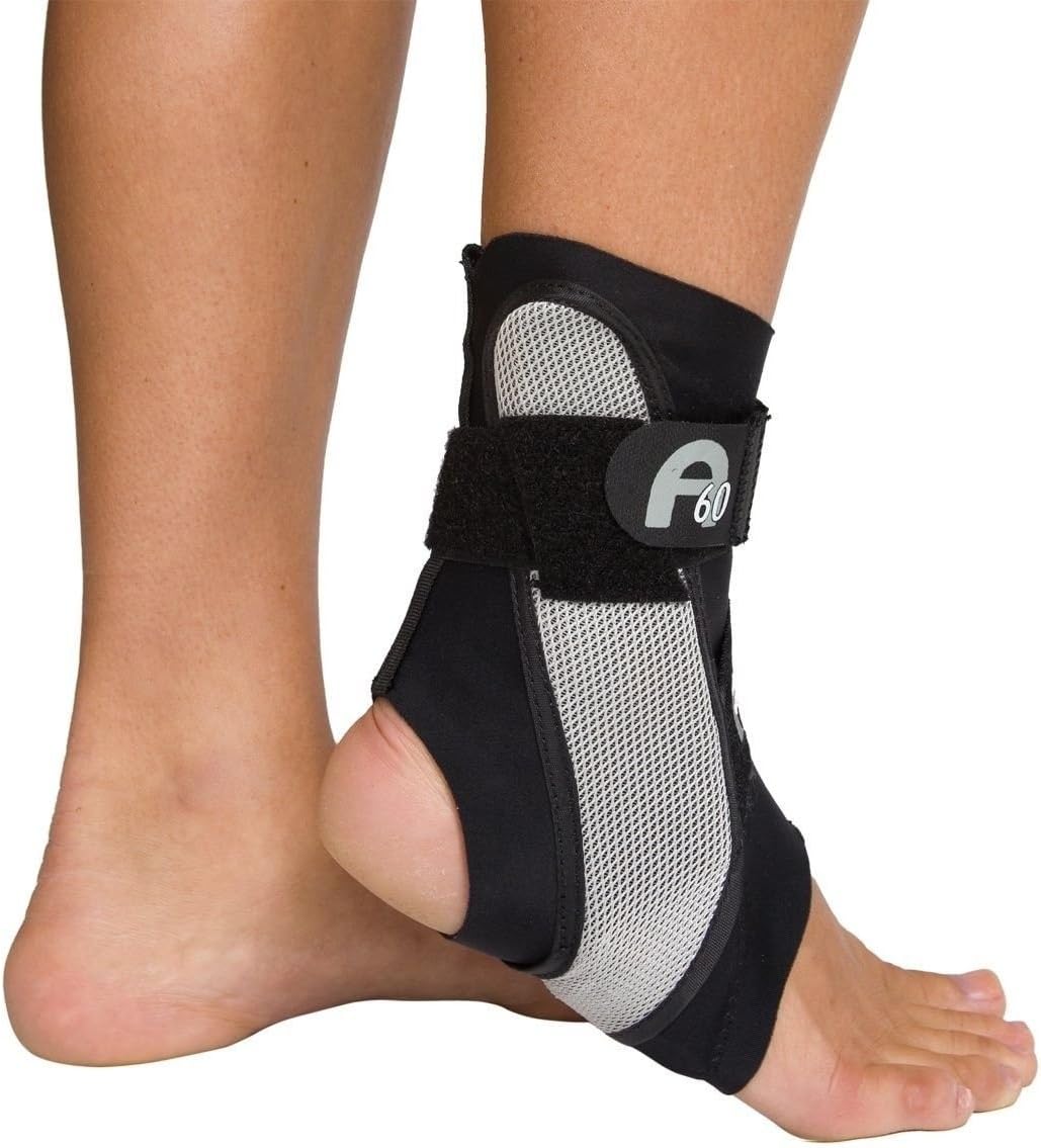 Aircast A60 Ankle Support Brace, Right Foot, White, Medium (Shoe Size: Mens 7.5-11.5 / Womens 9-13)